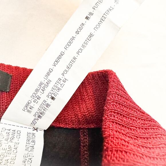 Zara Red Flare Mini Skirt Corduroy Embossed Pattern Size Small - Picture 5 of 5